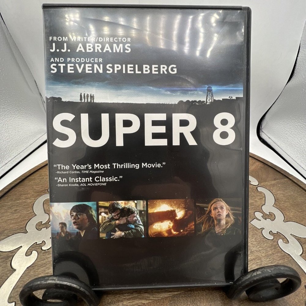 Super 8 (DVD, 2011)